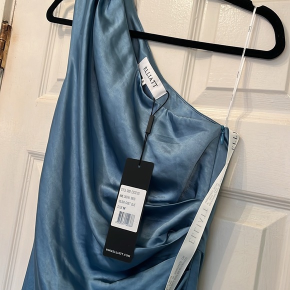 Elliatt Blue Cassini Dress Medium (New with tags) - Picture 4 of 4